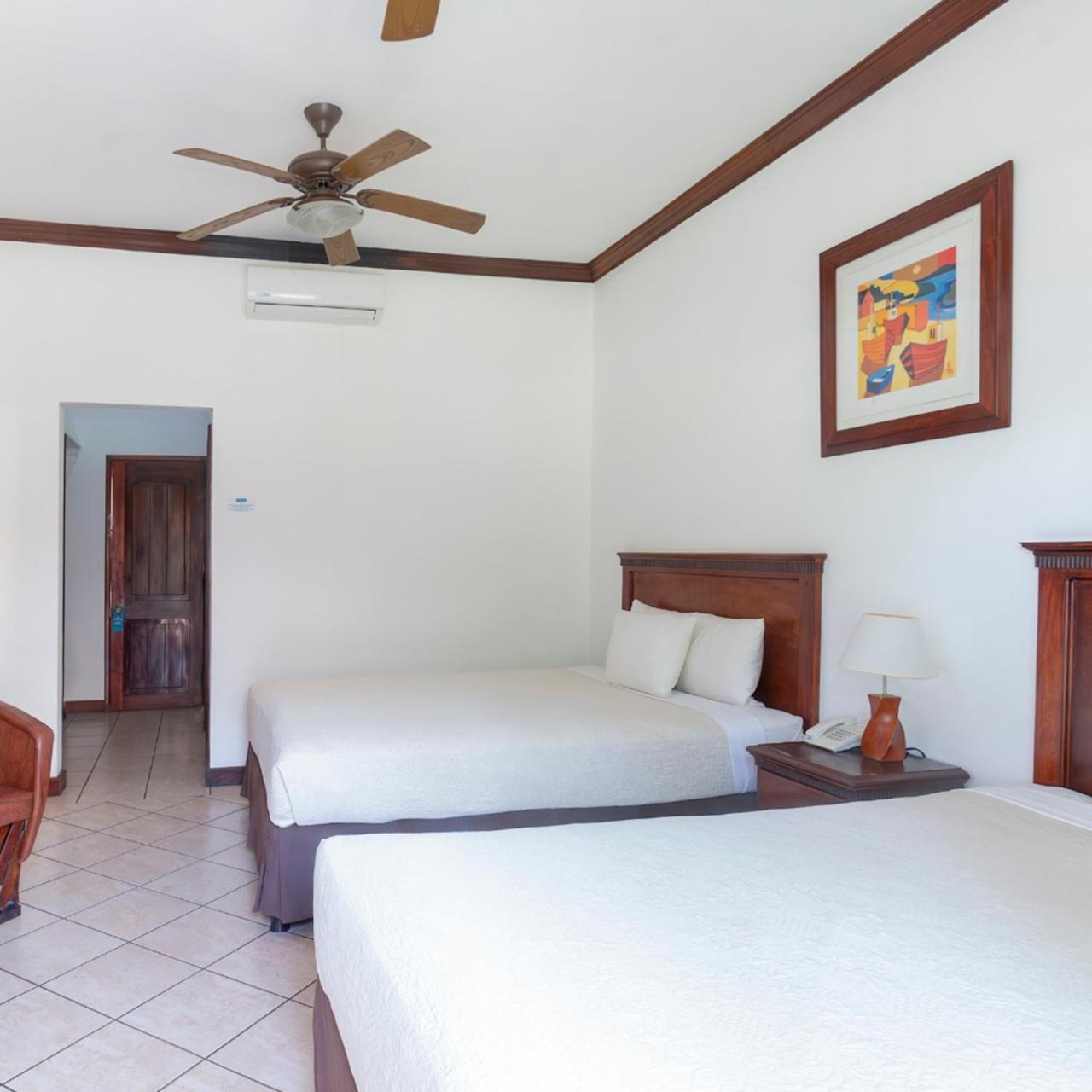 Hotel Cayman Suites Monterrico Exteriör bild